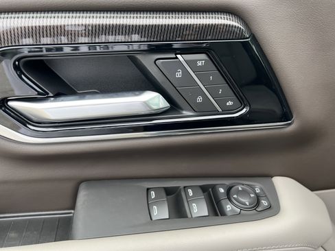 New 2026 GMC Yukon Elevation RWD image 13