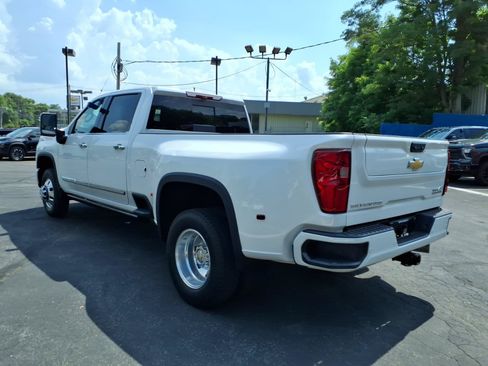 Used 2024 Chevrolet Silverado 3500 High Country w/ High Country Premium Package AWD/4WD image 5