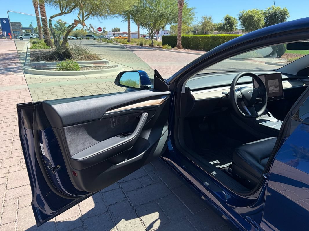 Used 2023 Tesla Model 3 Standard Range RWD image 8