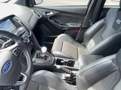 Used 2017 Ford Focus RS image 17