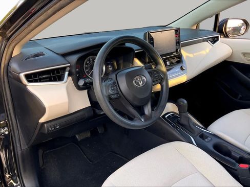 Used 2022 Toyota Corolla LE FWD image 17
