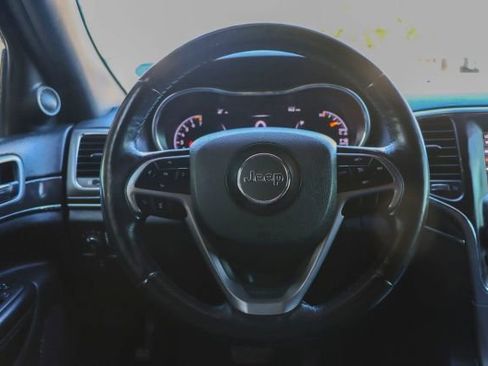 Used 2018 Jeep Grand Cherokee Limited image 27