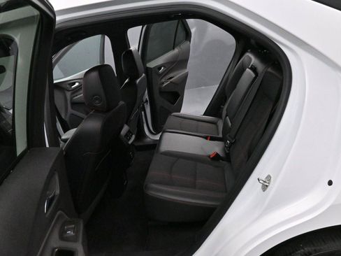 Used 2023 Chevrolet Equinox RS FWD image 27