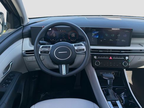New 2026 Hyundai Tucson SEL FWD image 15