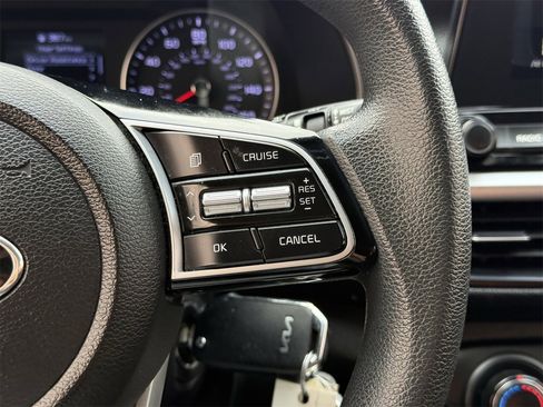 Used 2020 Kia Forte LXS image 14