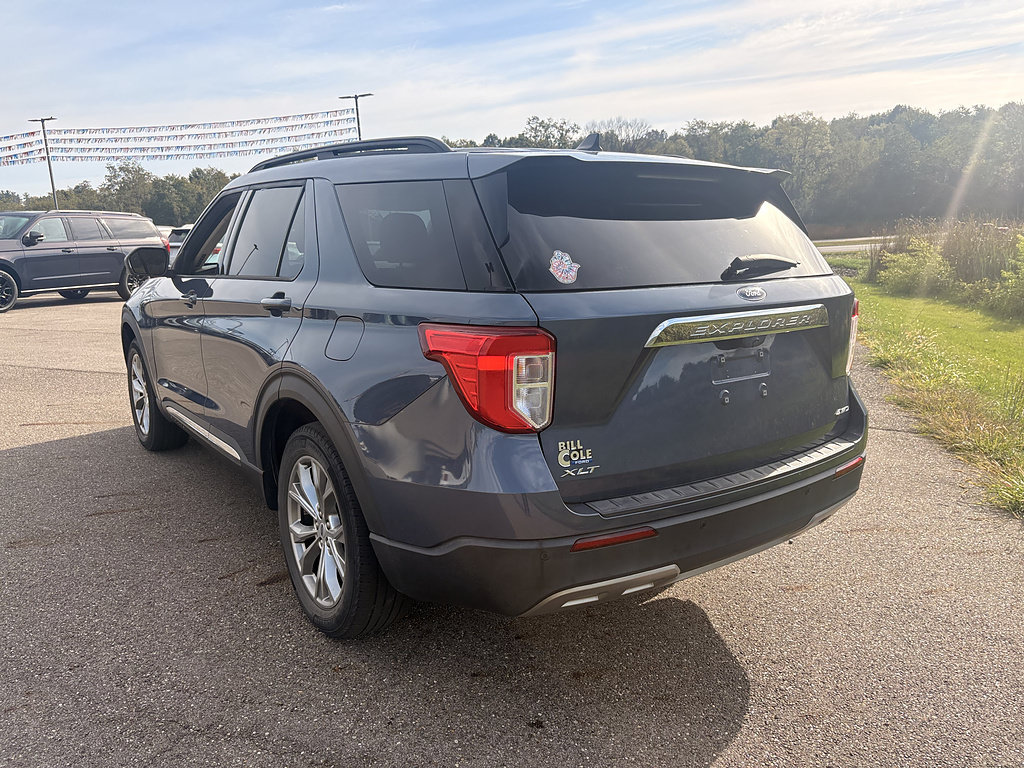 Used 2021 Ford Explorer XLT w/ Equipment Group 202A AWD/4WD image 3