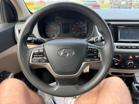 Used 2019 Hyundai Accent SE image 14