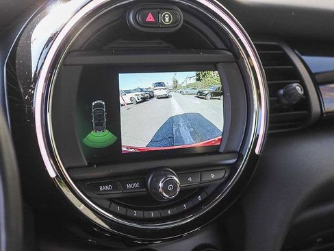 Used 2019 MINI Cooper S w/ Premium Package image 29