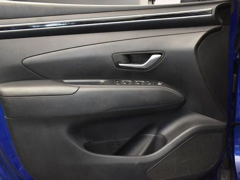 Used 2023 Hyundai Tucson SE AWD/4WD image 16