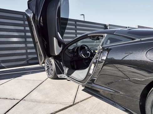 Used 2025 McLaren GTS image 29