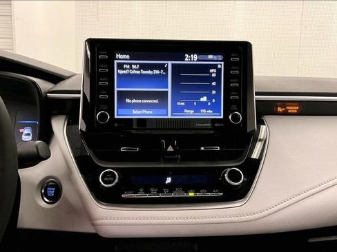 Used 2020 Toyota Corolla SE w/ SE Premium Package image 31