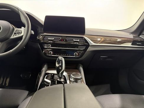 Certified 2023 BMW 540i xDrive w/ M Sport Package AWD/4WD image 35
