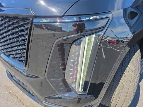 Certified 2025 Cadillac Escalade Sport Platinum AWD/4WD image 34