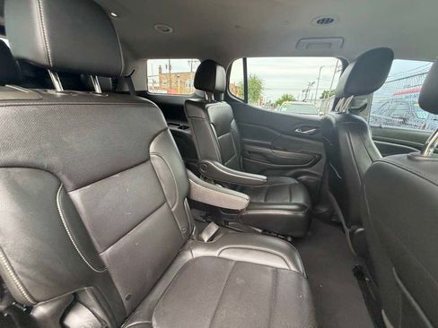 Used 2021 GMC Acadia SLT w/ Elevation Edition FWD image 30