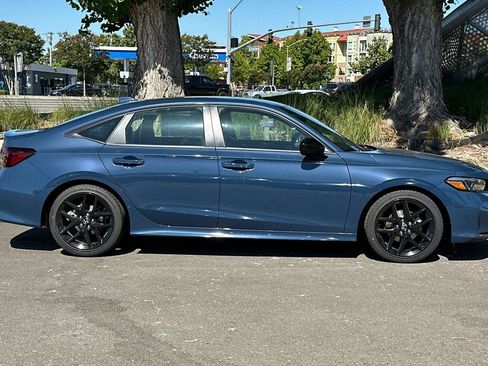 New 2025 Honda Civic Sport image 3