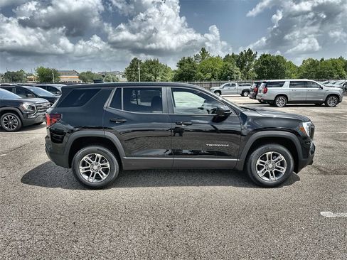 New 2026 GMC Terrain Elevation w/ Technology Package II image 10