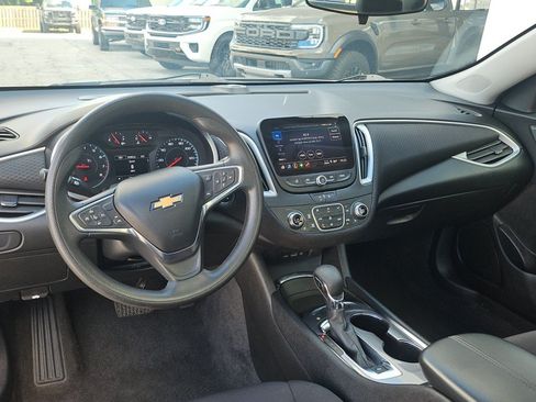 Used 2024 Chevrolet Malibu LT FWD image 15