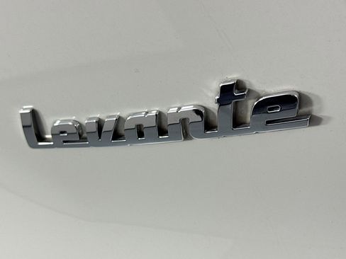 Used 2018 Maserati Levante GranSport image 8