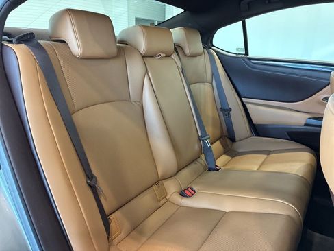 Certified 2021 Lexus ES 350 image 17