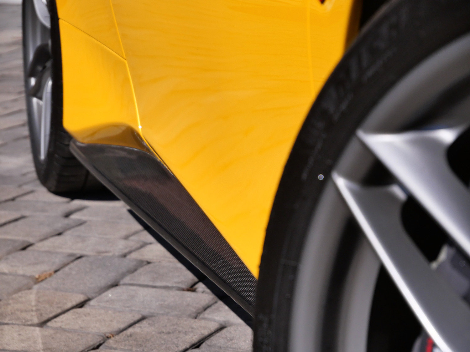 Used 2018 Ferrari 488 Spider RWD image 12