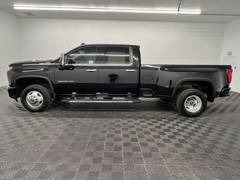 Used 2021 Chevrolet Silverado 3500 High Country w/ Technology Package image 2