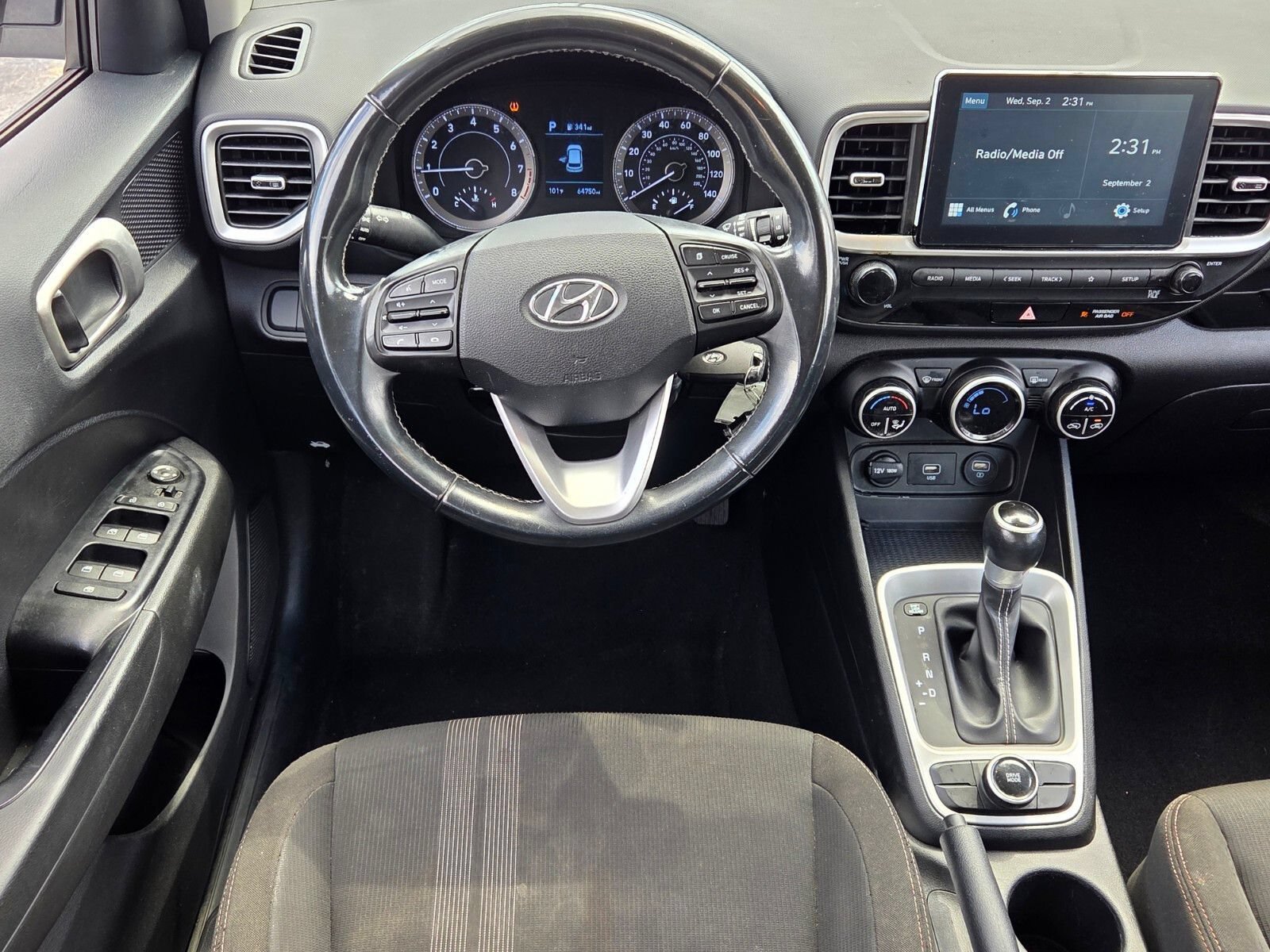 Used 2021 Hyundai Venue SEL FWD image 7