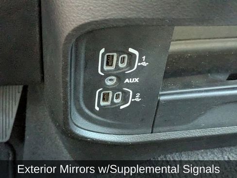 Used 2024 RAM 2500 Big Horn w/ Bed Utility Group image 21