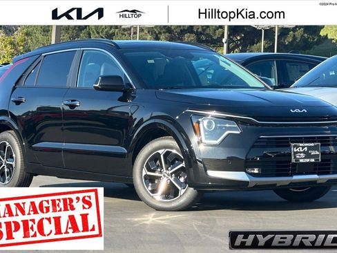 New 2026 Kia Niro SX image 1