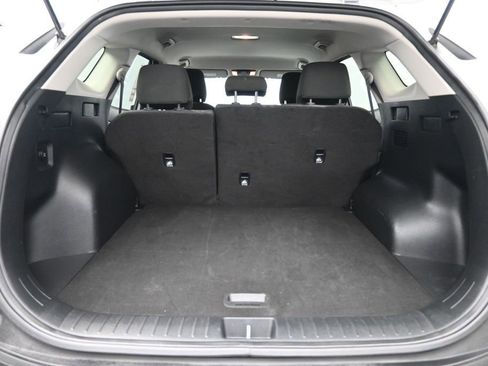 Used 2025 Kia Sportage LX AWD/4WD image 28