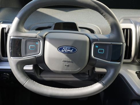 Used 2025 Ford Expedition Max Active image 23