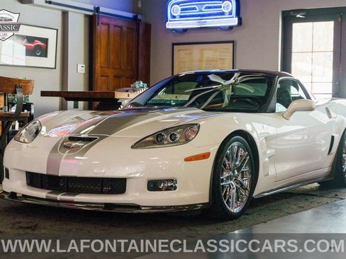 Used 2013 Chevrolet Corvette ZR1 w/ 3ZR Preferred Equipment Group RWD image 18