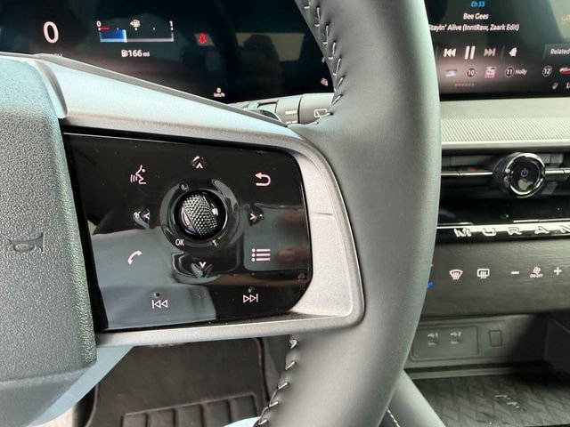 Used 2025 Nissan Murano SV AWD/4WD image 21