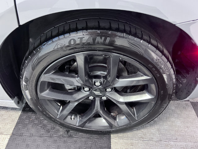 Used 2022 Dodge Charger SXT w/ Blacktop Package RWD image 15