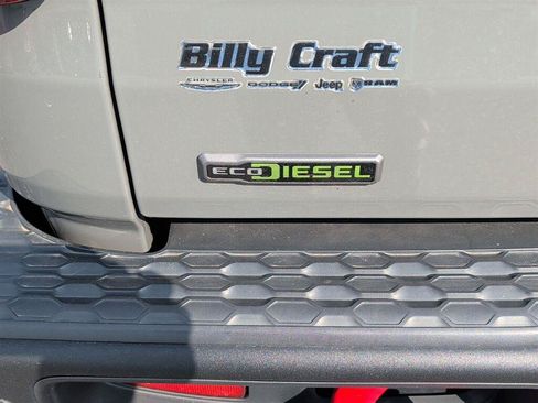 Used 2022 Jeep Gladiator Rubicon w/ LED Lighting Group AWD/4WD image 8