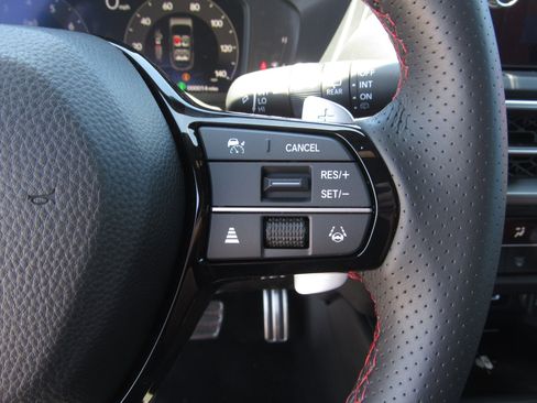 Certified 2025 Acura ADX A-Spec image 28