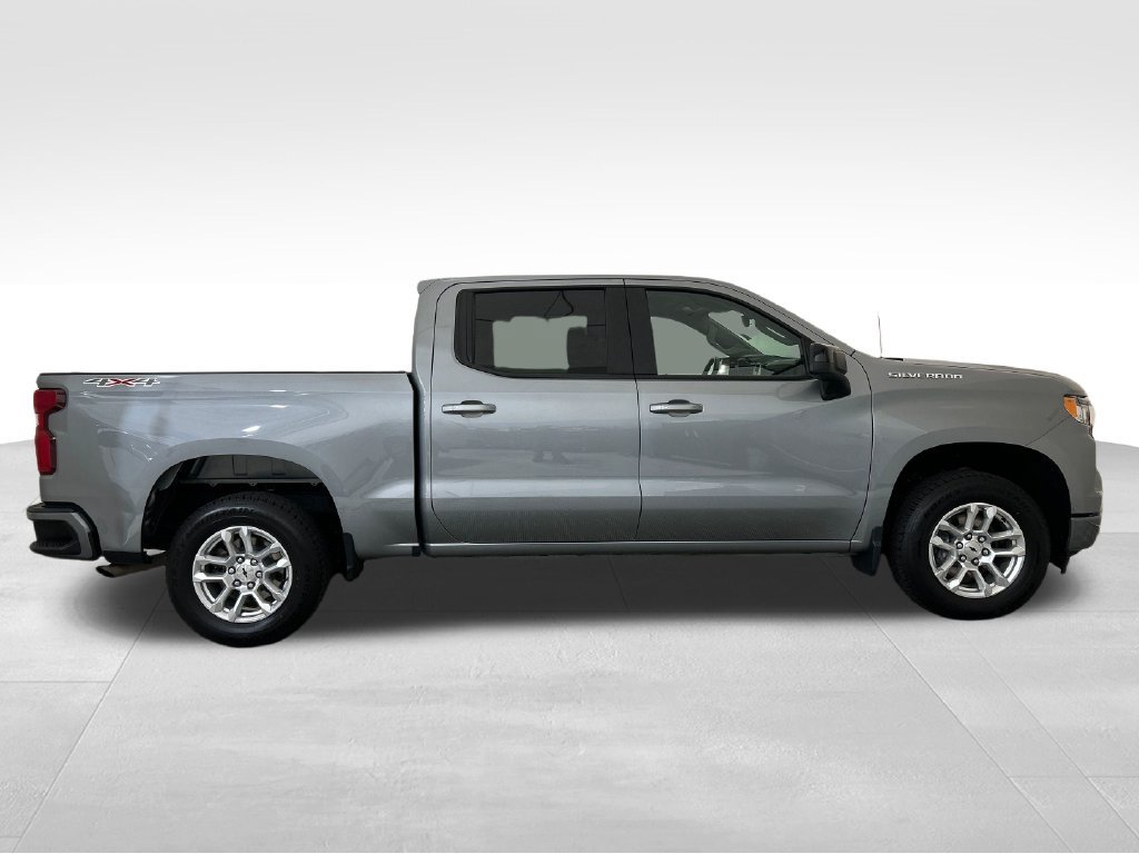 Used 2024 Chevrolet Silverado 1500 RST AWD/4WD image 7