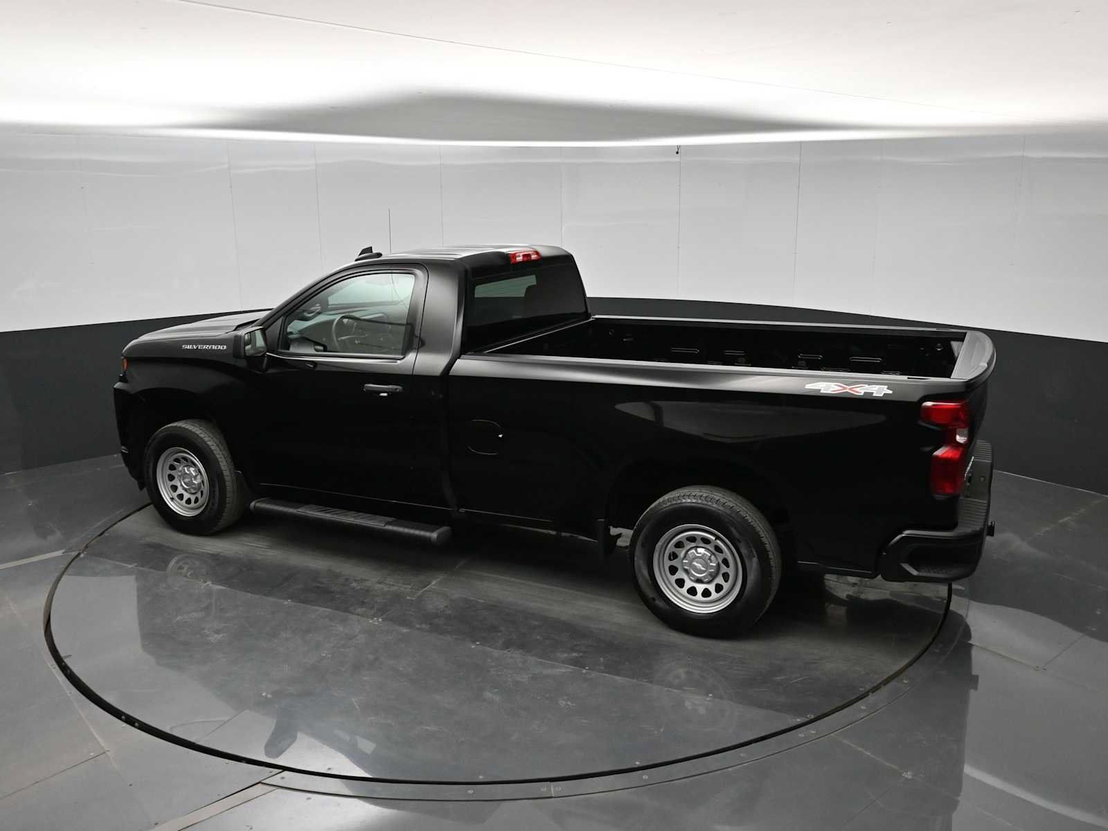 Used 2021 Chevrolet Silverado 1500 W/T w/ WT Value Package AWD/4WD image 27