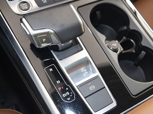 Used 2023 Audi Q7 3.0T Premium Plus w/ Premium Plus Package AWD/4WD image 7