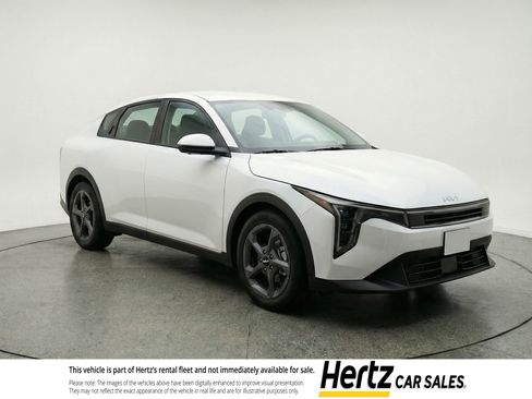 Used 2025 Kia K4 FWD image 1