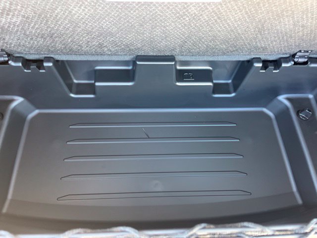 New 2027 Chevrolet Traverse RS w/ LPO, Floor Liner Package FWD image 7