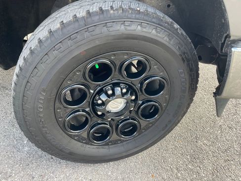 Used 2009 Ford F350 Lariat image 10