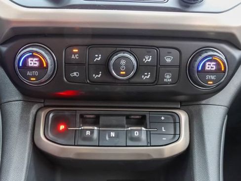 Used 2023 GMC Acadia Denali w/ Denali Technology Package FWD image 26