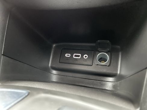 Used 2022 Chevrolet Equinox LT image 30