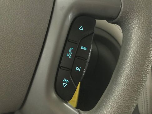 Used 2017 Chevrolet Traverse LS FWD image 23