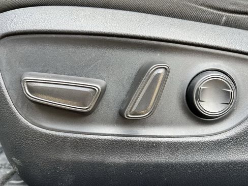 Used 2024 Toyota RAV4 XLE image 24