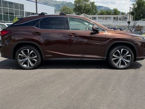 Used 2017 Lexus RX 450h F Sport AWD/4WD image 2