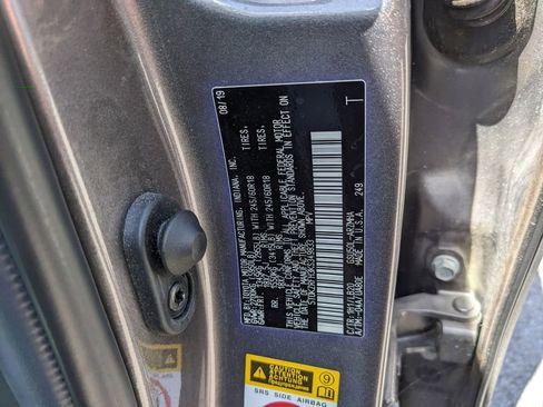 Used 2019 Toyota Highlander XLE image 36