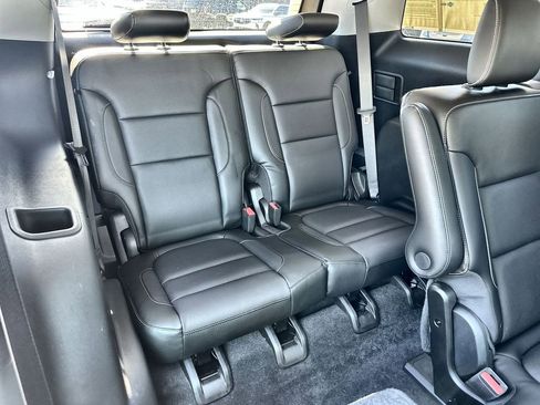 Used 2019 GMC Acadia SLT image 26