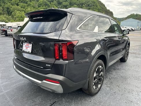New 2026 Kia Sorento S w/ S Panoramic Sunroof Package AWD/4WD image 2