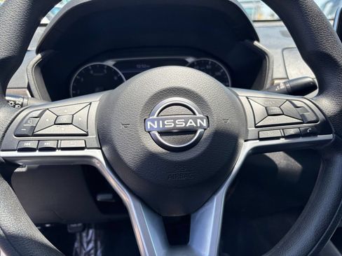 Used 2025 Nissan Altima 2.5 SV FWD image 28